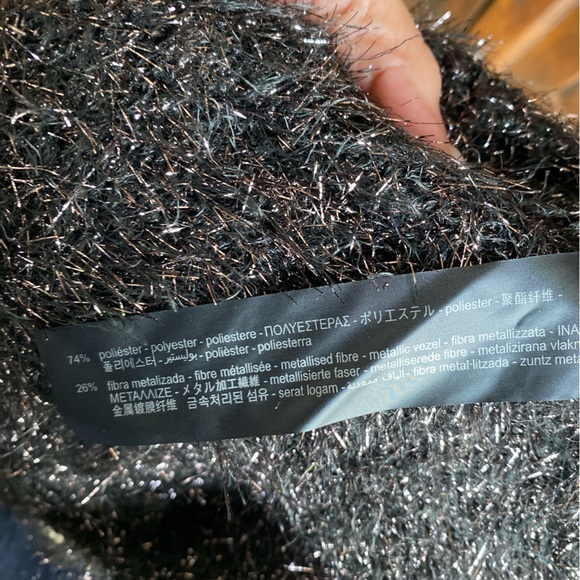 Zara Knit Large Gray Fuzzy Metallic Balloon Sleeve Sweater. - Picture 6 of 6